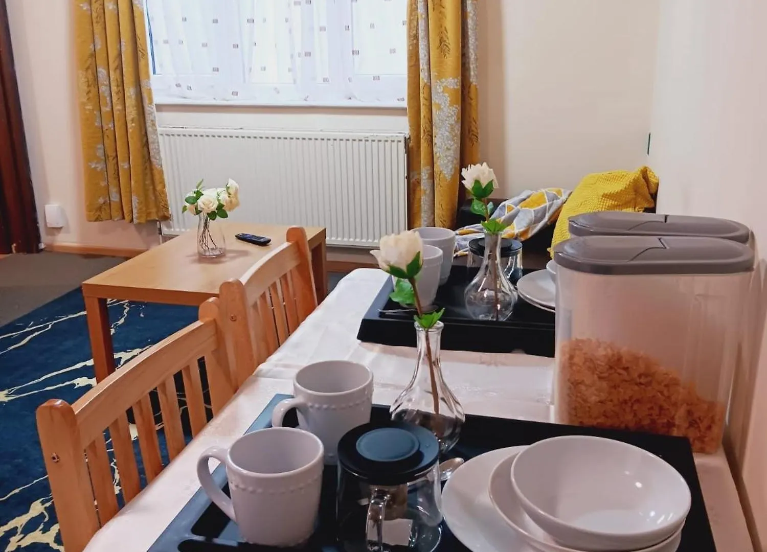 Hounslow High Street Rooms With Netflix